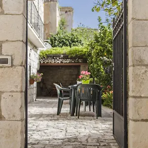 Il Giardino Dei Mandarini Frühstückspension